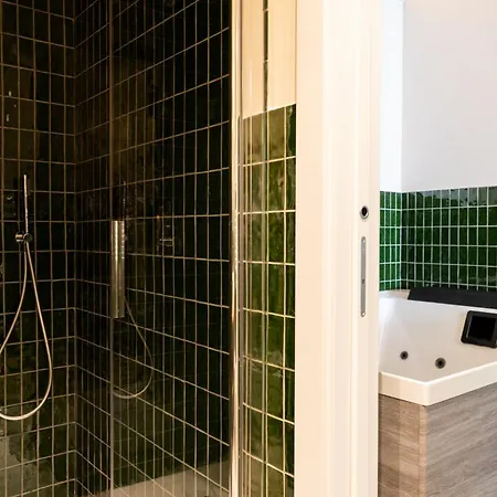 Casa de hóspedes I Giardini Di Cattaro - History & Comfort 4*