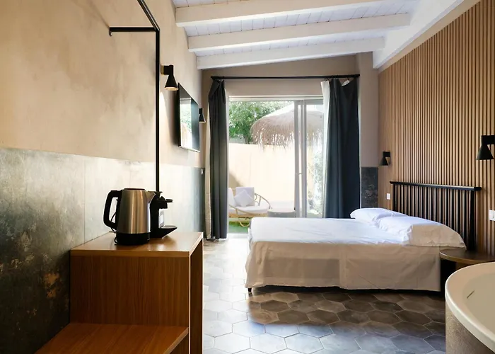 Pensionat I Giardini Di Cattaro - History & Comfort